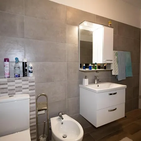 דירה Elvis לובראן